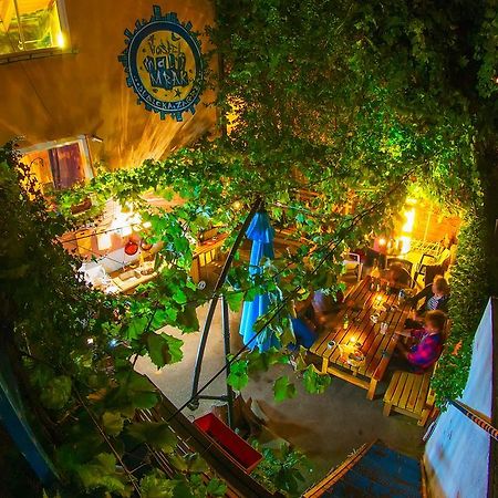 Hostel Mali Mrak Zagreb Dış mekan fotoğraf