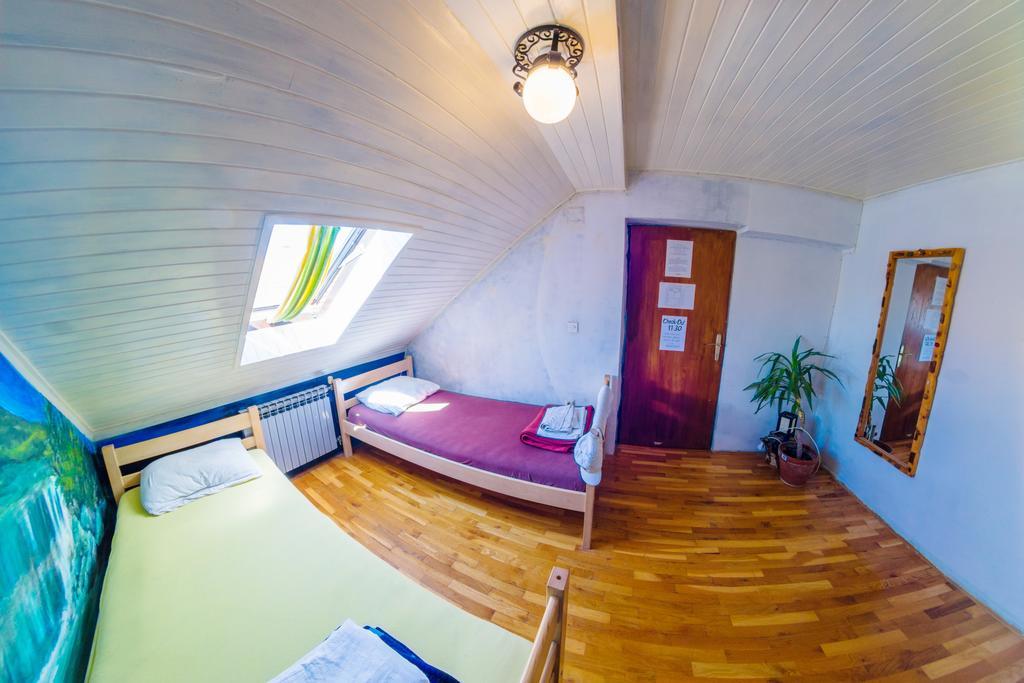 Hostel Mali Mrak Zagreb Dış mekan fotoğraf