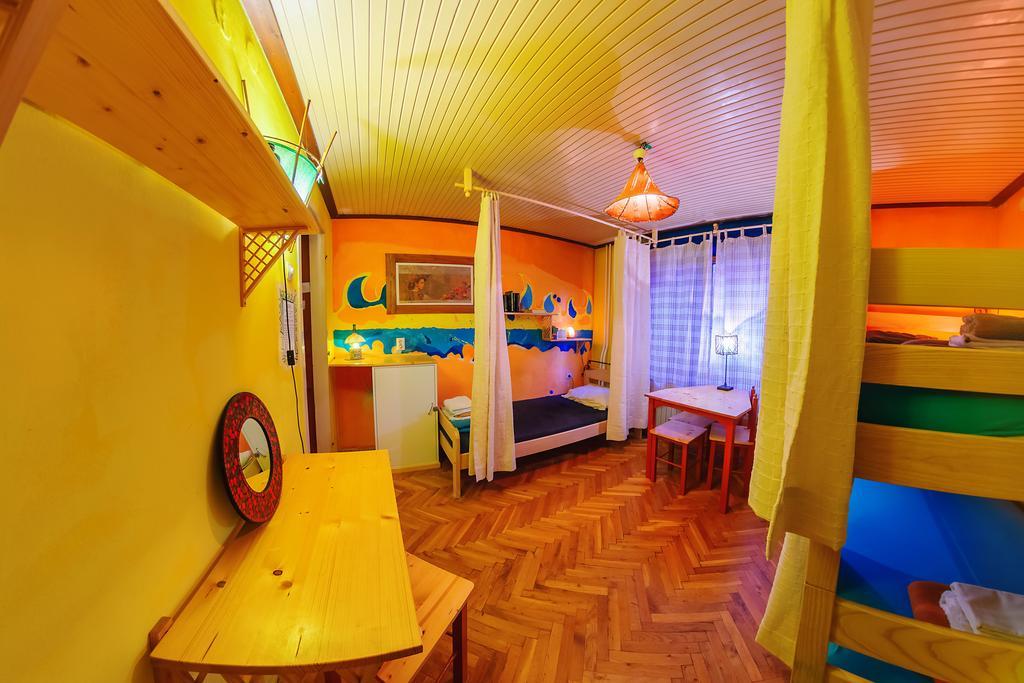 Hostel Mali Mrak Zagreb Dış mekan fotoğraf